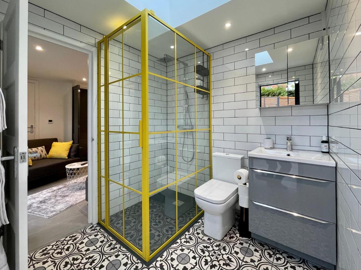 Tiny Home, Boscombe Manor Bournemouth Esterno foto