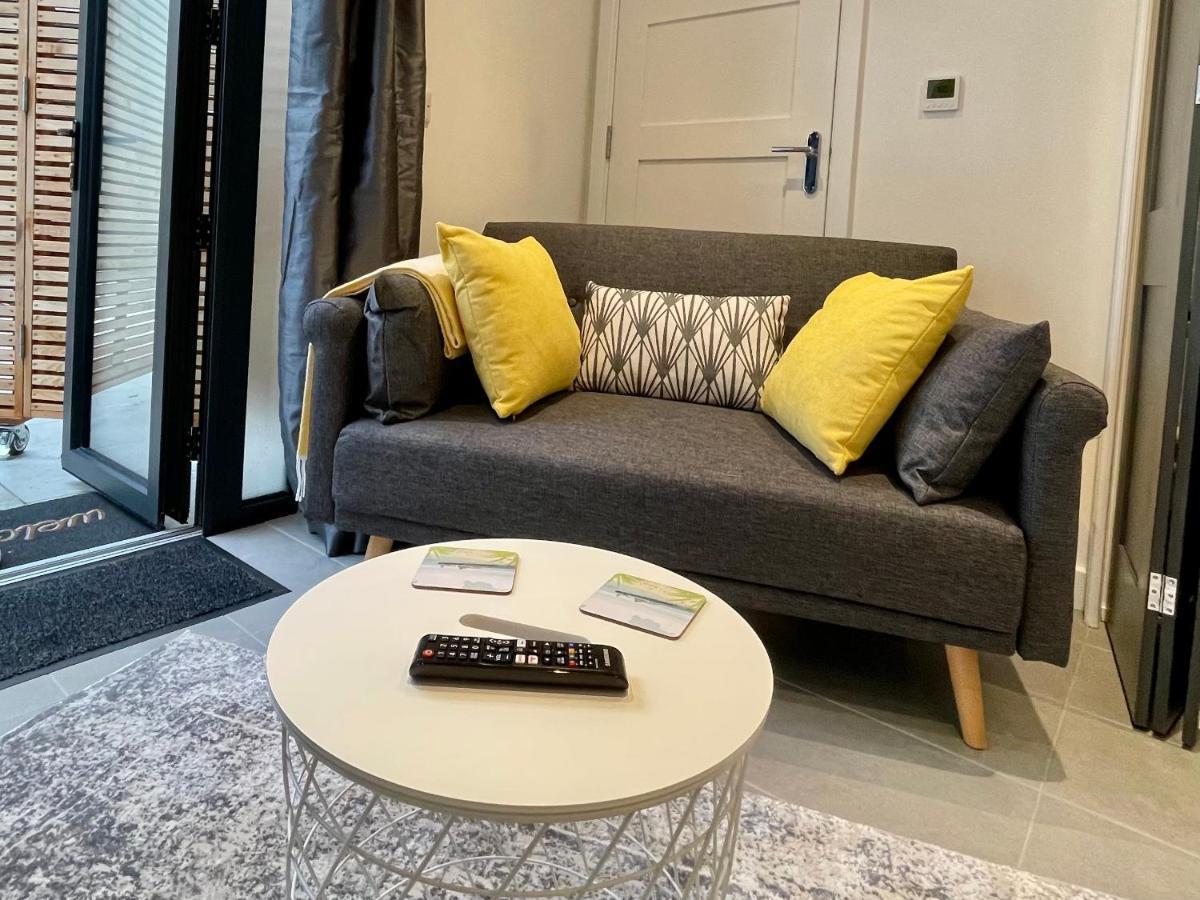 Tiny Home, Boscombe Manor Bournemouth Esterno foto